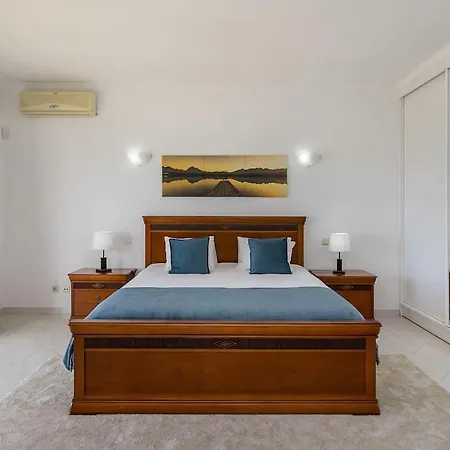 Marina - Pool & Sea View Villa Albufeira