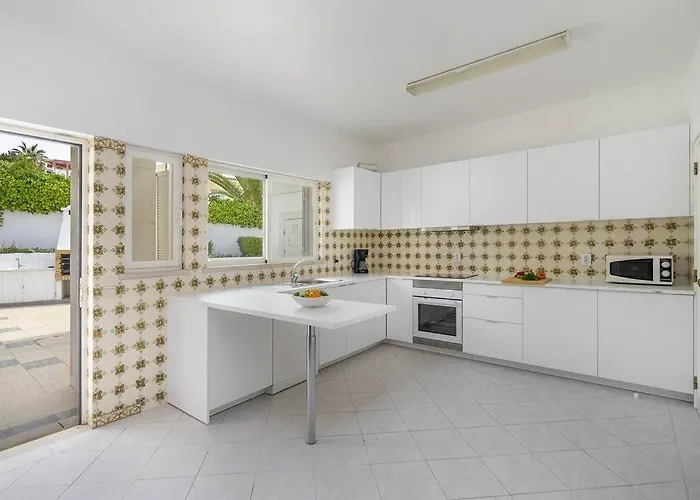 Villa Marina - Pool & Sea View *