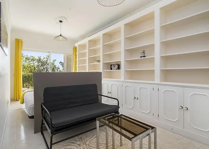 Marina - Pool & Sea View *