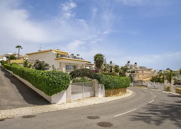 Villa Marina - Pool & Sea View